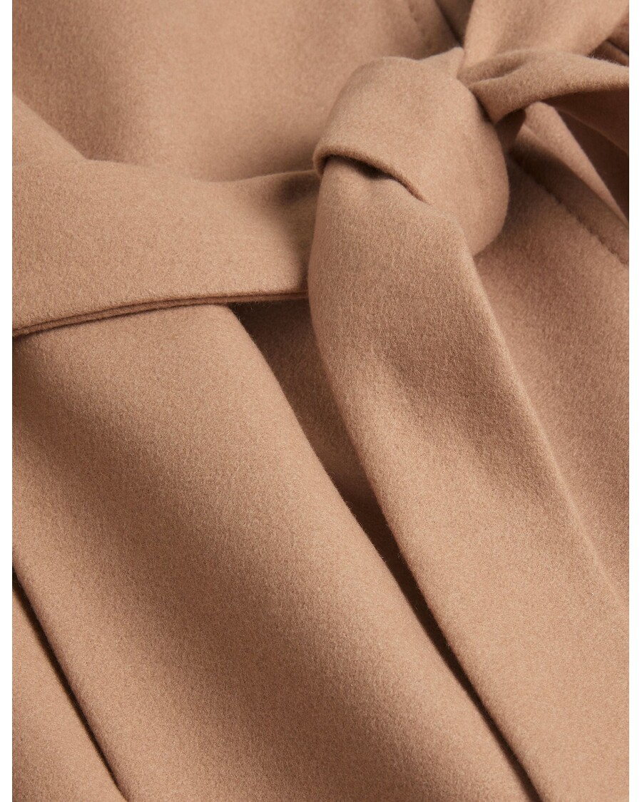 Ted Baker Rosell | Kamel